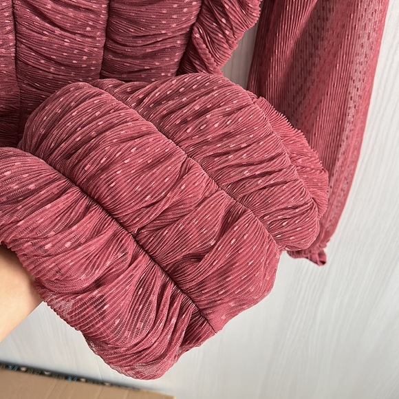 NWOT Revamped bell sleeve rusched mini dress dusty rose size m - Picture 7 of 8